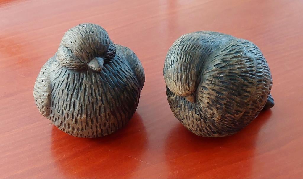 Twee stenen vogels voor tuin of binnen, Ophalen of Verzenden