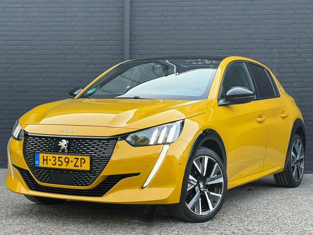 Peugeot 208 1.2 PureTech GT-Line | 1STE EIGENAAR | PANO | CA, Gebruikt, 1133 kg, Leder en Stof, 49 €/maand