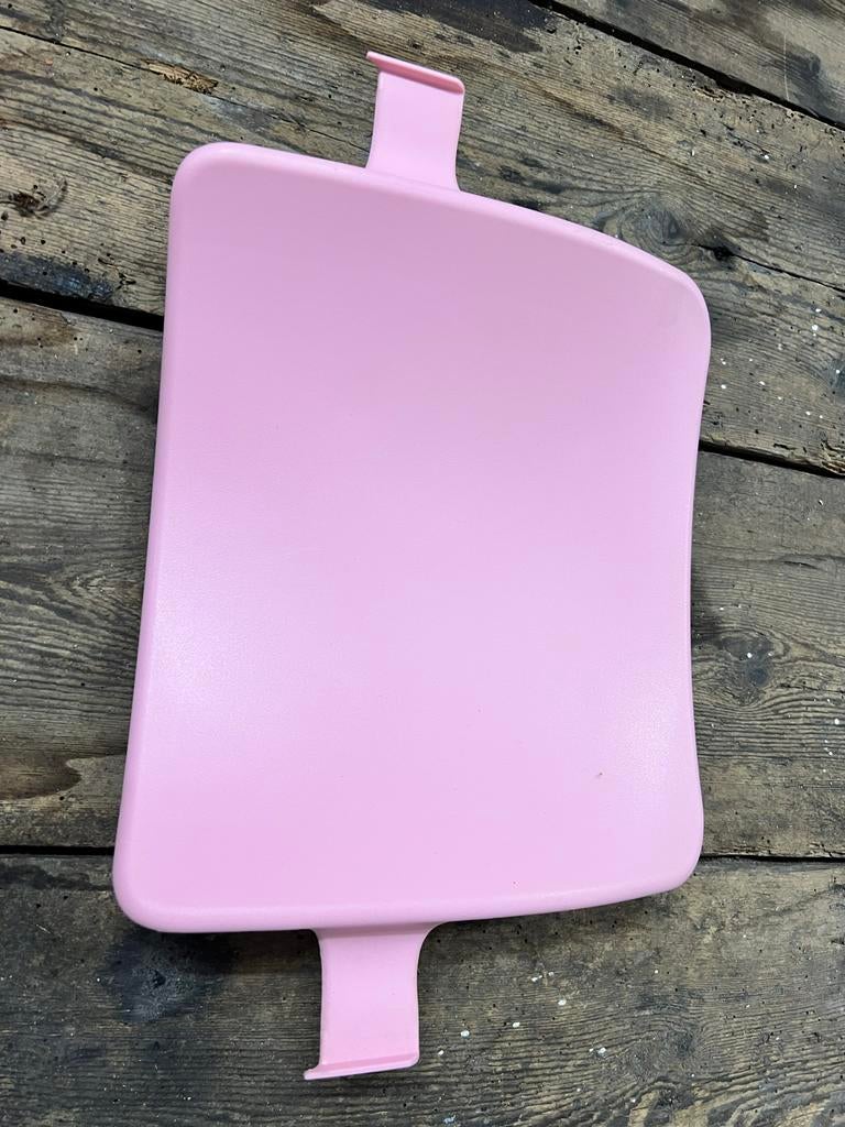 Stokke Playtray en Babyset - Roze/Wit, Kinderen en Baby's, Ophalen of Verzenden, Gebruikt, Meegroeistoel, Afneembaar eetblad