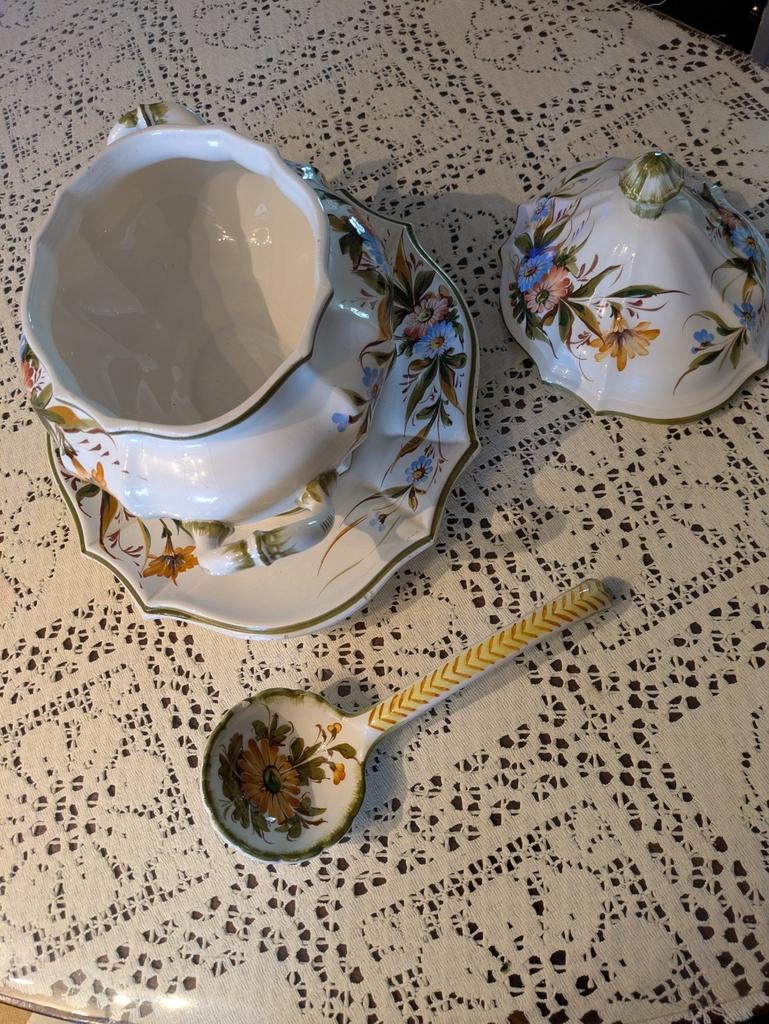 Soepterrine in goede staat, Ophalen of Verzenden