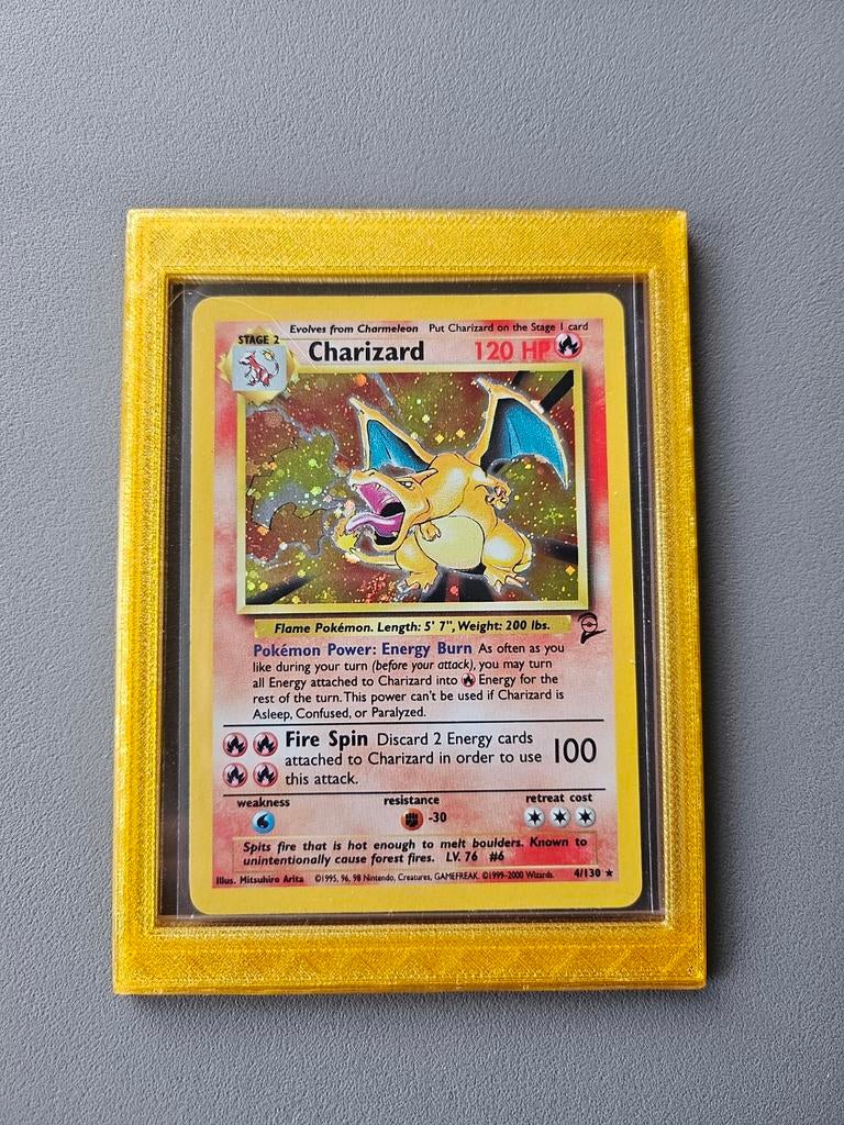Charizard "Base Set 2" 4/130 Pokémon Kaart, Ophalen of Verzenden, Gebruikt, Losse kaart, Foil