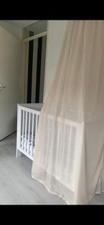 Kinderbedje met matras en hemeltje, Kinderen en Baby's, Ophalen, Gebruikt, Jongetje of Meisje