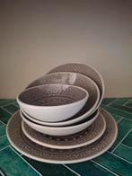 Action servies, Ophalen of Verzenden, Overige stijlen, Bord(en)