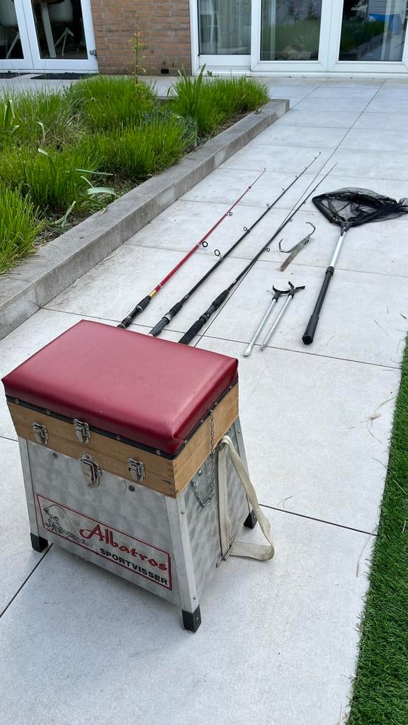 Vis uitrusting met hengels, molens en toebehoren, Ophalen, Gebruikt, Complete set