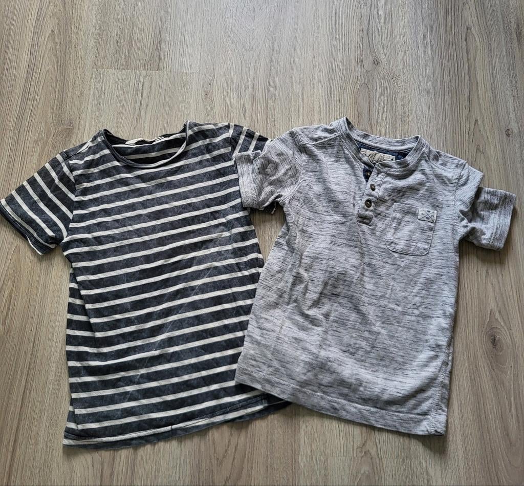 2 t shirts maat 122, Kinderen en Baby's, Kinderkleding | Maat 122, Gebruikt, H&M, Ophalen of Verzenden, Shirt of Longsleeve