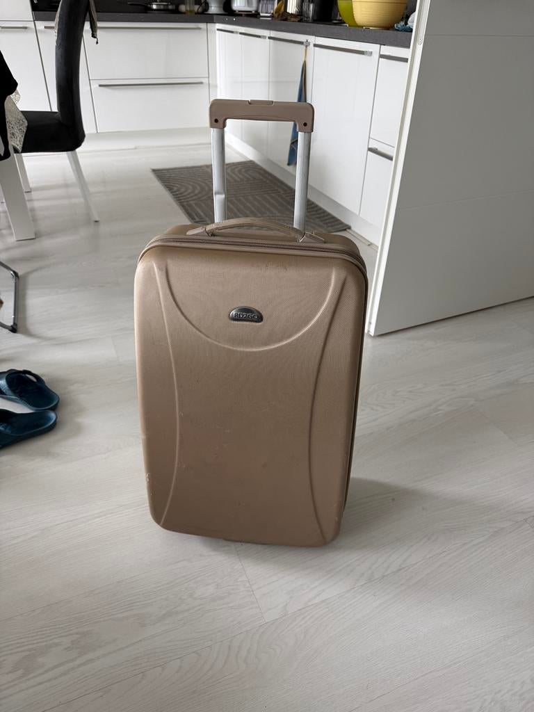 Koffer €10, Ophalen of Verzenden, Zo goed als nieuw, Hard kunststof