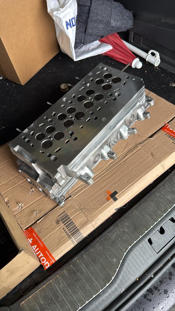 Golf 6 GTD CFGB motor met DSG versnellingsbak, Ophalen, Gereviseerd, Volkswagen