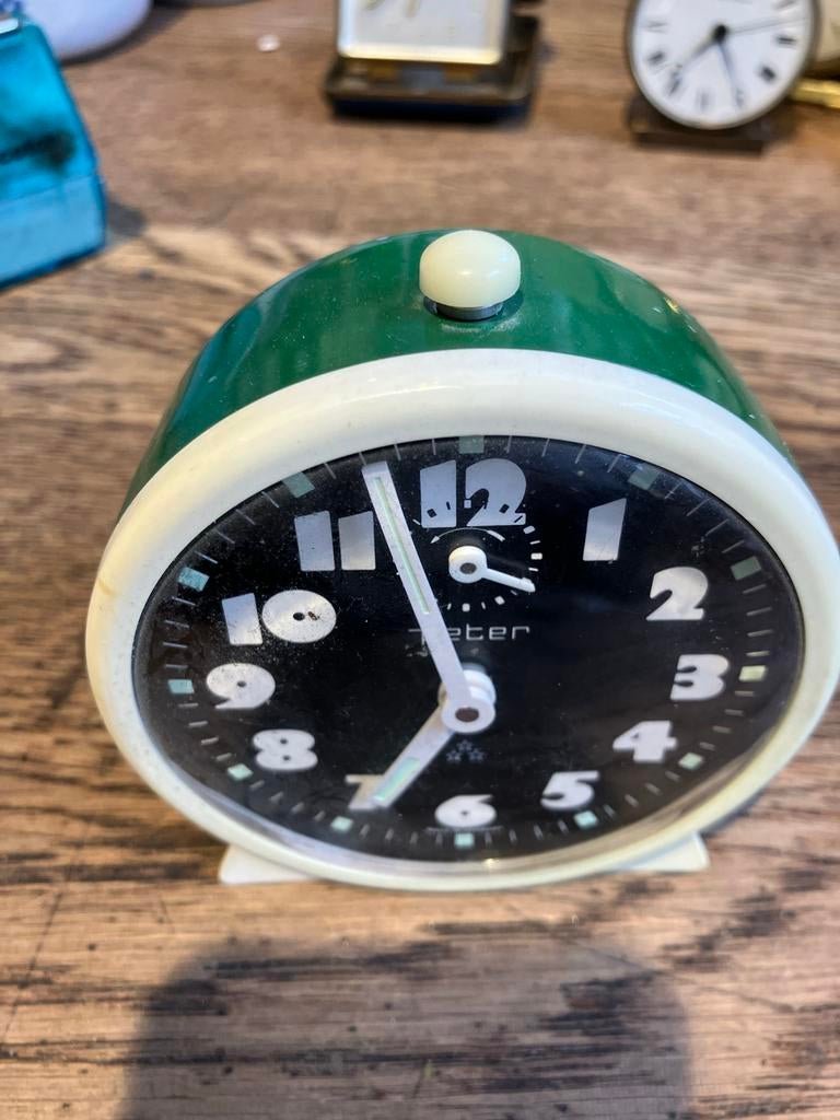 Peter wekker groen met zwart, Antiek en Kunst, Antiek | Klokken, Ophalen of Verzenden