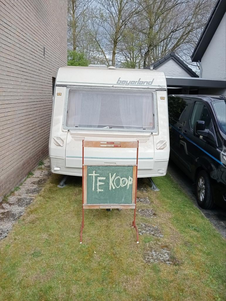 Beyerland caravan, Caravans en Kamperen, Caravans, Standaardzit, Omvormbare zithoek, 750 - 1000 kg, Particulier