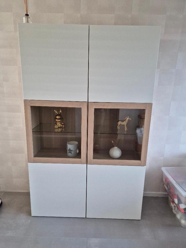 Ikea Besta vitrinekast, Huis en Inrichting, Kasten | Vitrinekasten, Zo goed als nieuw, 150 tot 200 cm, 100 tot 150 cm, 25 tot 50 cm