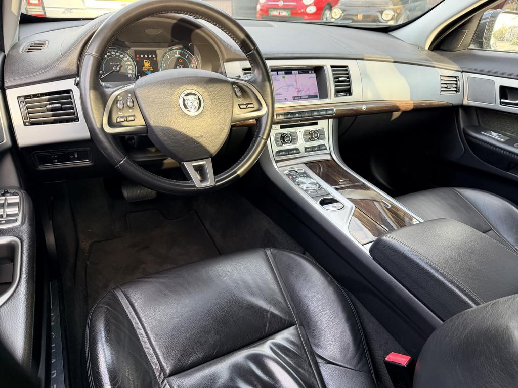 Jaguar XF 2.2D Premium Luxury (bj 2012, automaat), Auto's, Jaguar, Automaat, Euro 5, Achterwielaandrijving, Gebruikt