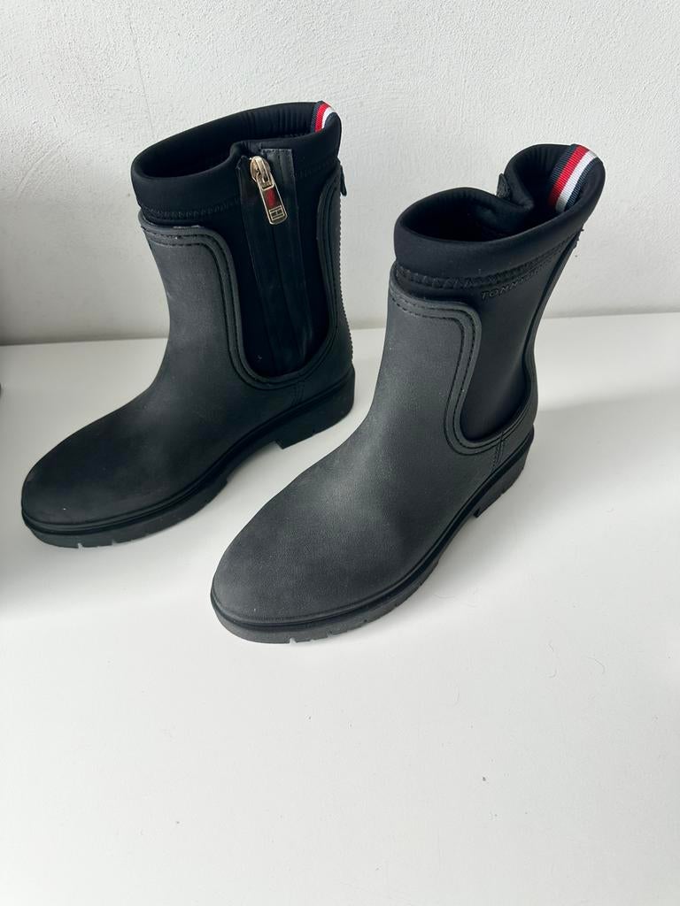 Tommy Hilfiger laarzen maat 36 zwart  voor kinderen, Ophalen of Verzenden, Zo goed als nieuw, Jongen of Meisje, Laarzen