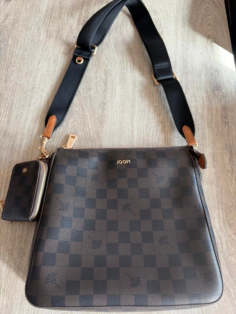 Te koop dames tas van joop, Ophalen of Verzenden, Zo goed als nieuw