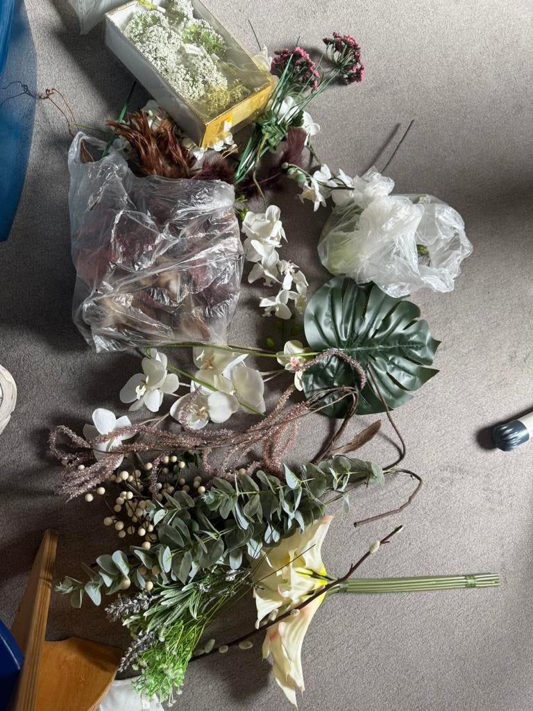 Kunst bloemen, Ophalen, Zo goed als nieuw