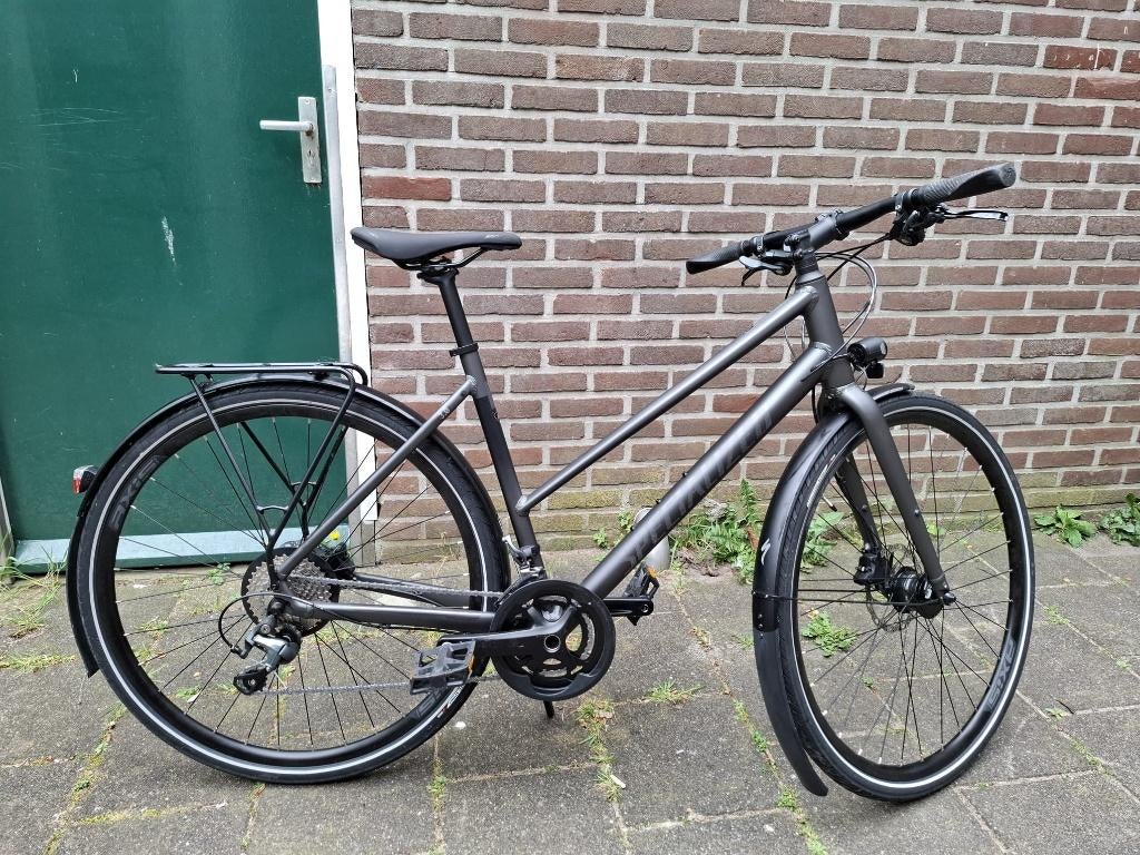 ‍️ Dames Sportfiets te Koop – Specialized Sirrus 3.0, Ophalen, Zo goed als nieuw, Minder dan 10 versnellingen, Overige merken