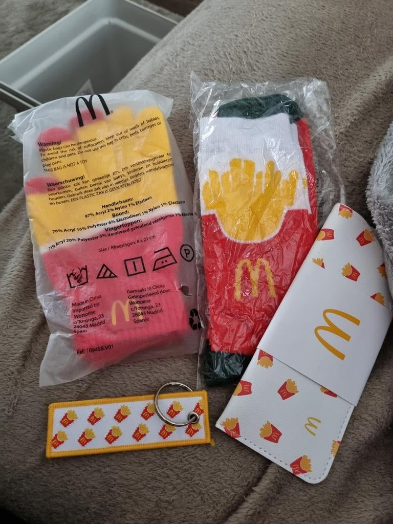 Pakket mcdonald's artikelen, Ophalen of Verzenden, Nieuw, Overige typen