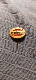 Vintage Typhoon Speldje - Uniek verzamelobject, Ophalen of Verzenden, Gebruikt