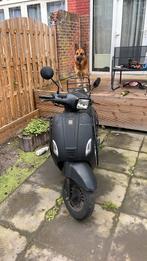 Snorscooter in goede staat, Fietsen en Brommers, Snorfietsen en Snorscooters, Ophalen of Verzenden, Elektrisch, Overige merken