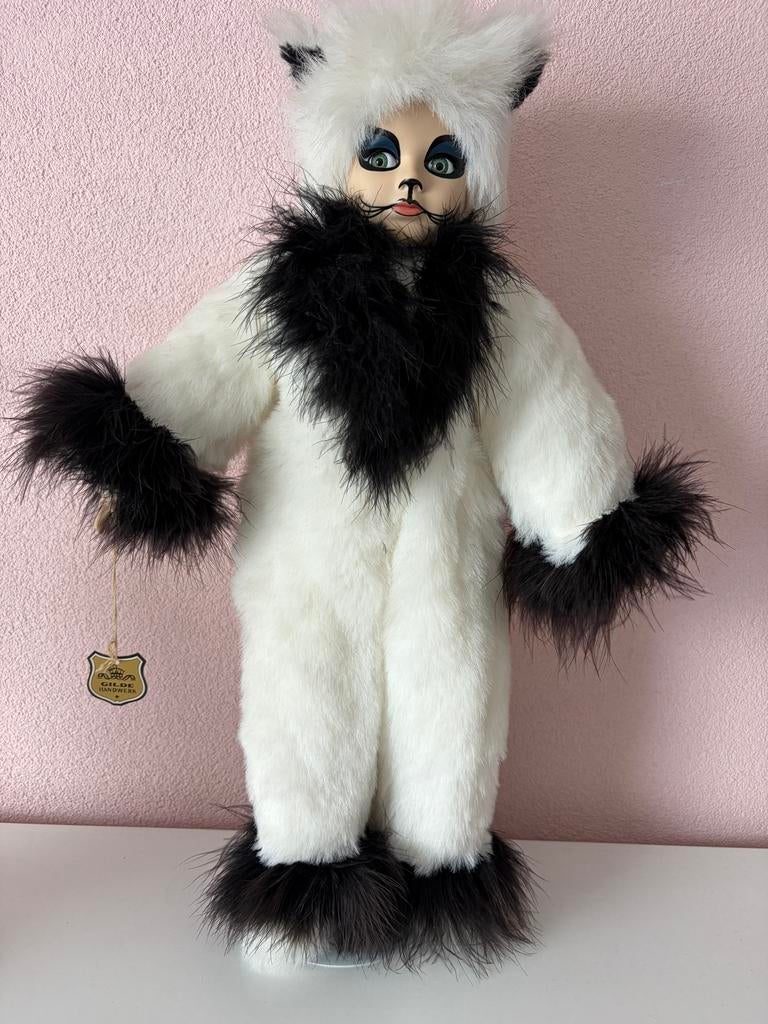 Porseleinen Kattenpop, Verzamelen, Poppen, Ophalen, Zo goed als nieuw, Pop