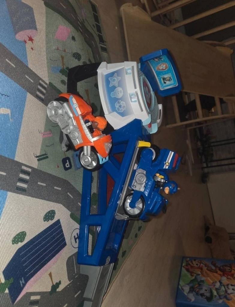 Paw Patrol Motor Pups set met Zuma en Chase, Ophalen of Verzenden, Zo goed als nieuw