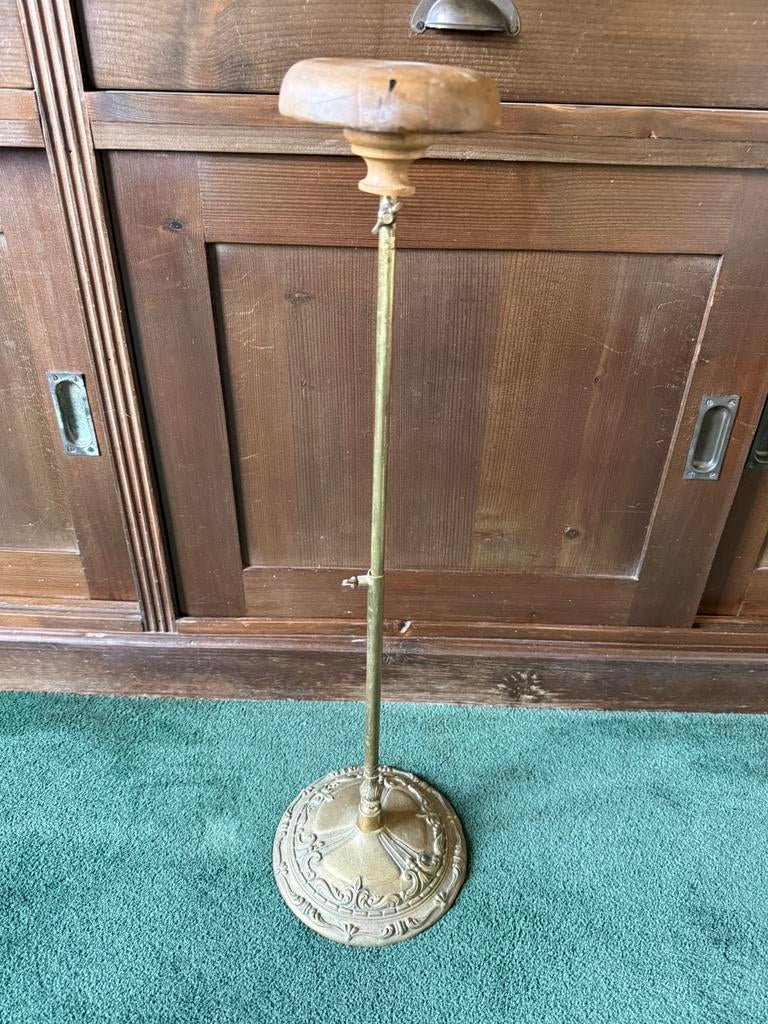 Oude messing en houten pruiken standaard hoogte verstelbaar, Antiek en Kunst, Ophalen