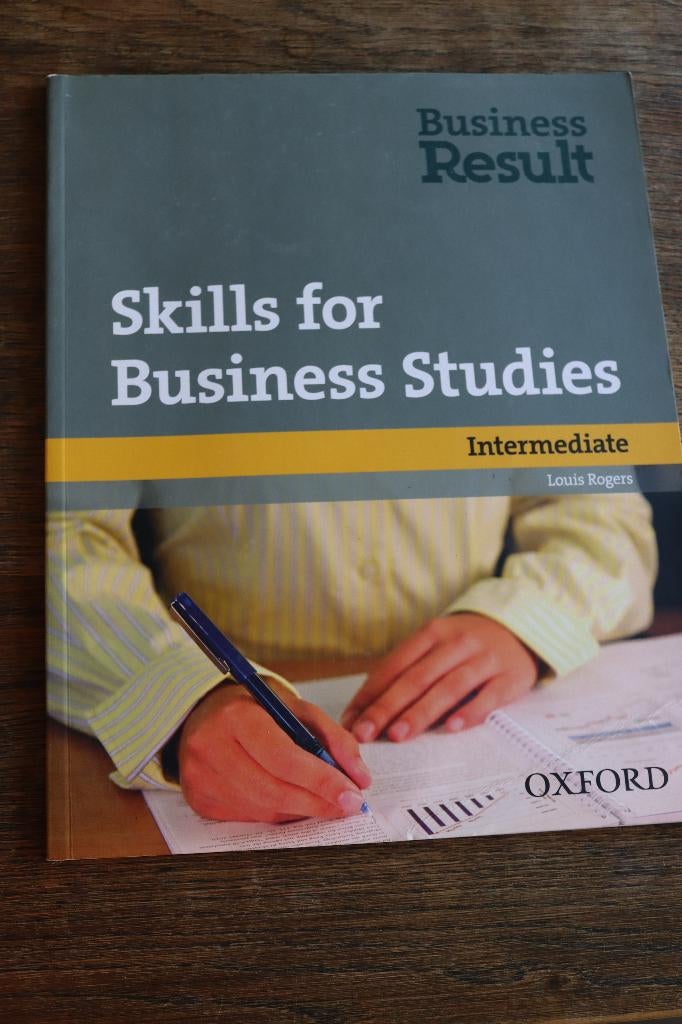 Skills for Business Studies Intermediate, Zo goed als nieuw, Rogers, Louis, Alpha, HBO