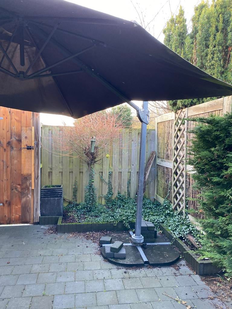 Parasol, Ophalen of Verzenden, Gebruikt, Zweefparasol