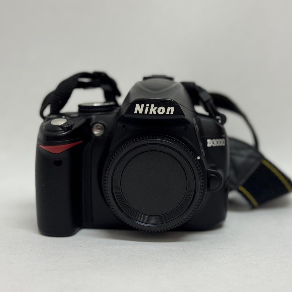 Nikon D3000 Body, Nikon, Zo goed als nieuw, Support@nikon.com, Nikon Corporation
Shinagawa Intercity Tower C
2-15-3, Konan, Minato-ku
Tokyo 108-6290
Japan