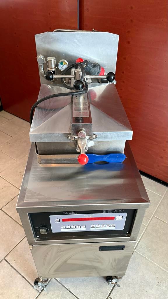 Horeca friteuse, Zakelijke goederen, Horeca | Keukenapparatuur, Fornuis, Frituur en Grillen, Gebruikt, Ophalen