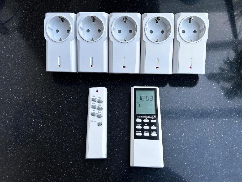 Klikaanklikuit schakelaars en tijdklok/afstandsbediening, Huis en Inrichting, Lampen | Overige, Zo goed als nieuw, Ophalen of Verzenden