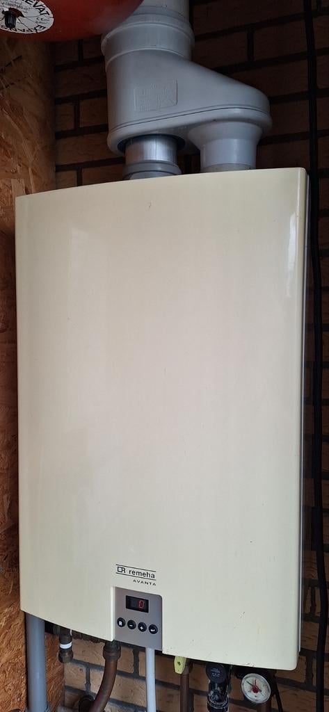 Remeha Avanta 28c HR Combiketel CW 4, Ophalen, 30 tot 80 cm, Gebruikt, Cv-ketel of Combi-ketel