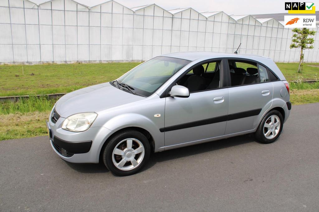 Kia Rio 1.6 CVVT X-ecutive 5 Drs met Climate control, Voorwielaandrijving, 15 km/l, Gebruikt, 1599 cc