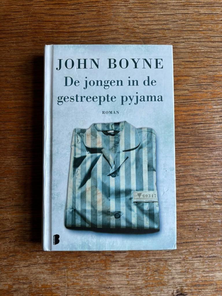 De jongen in de gestreepte pyjama - John Boyne, Boeken, Literatuur, John Boyne, Ophalen of Verzenden, Zo goed als nieuw, Nederland