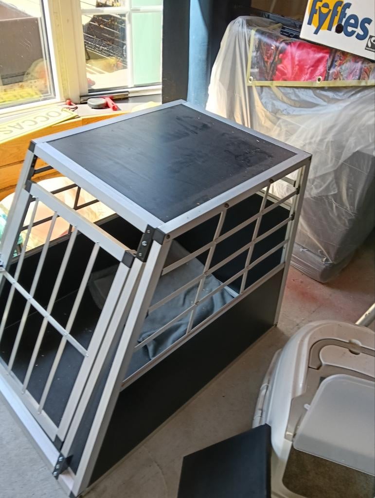 Auto hondebench, Ophalen, Zo goed als nieuw