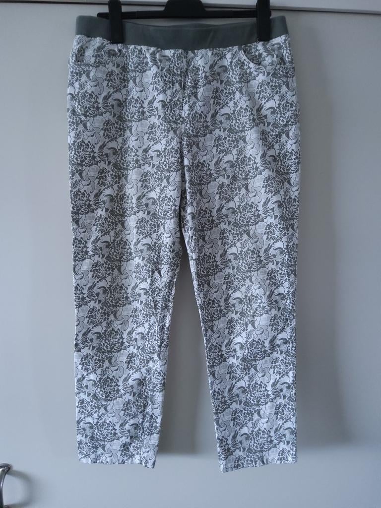 Broek met bloemenprint brax raphaela 44R, Maat 42/44 (L), Zo goed als nieuw, Lang, BRAX