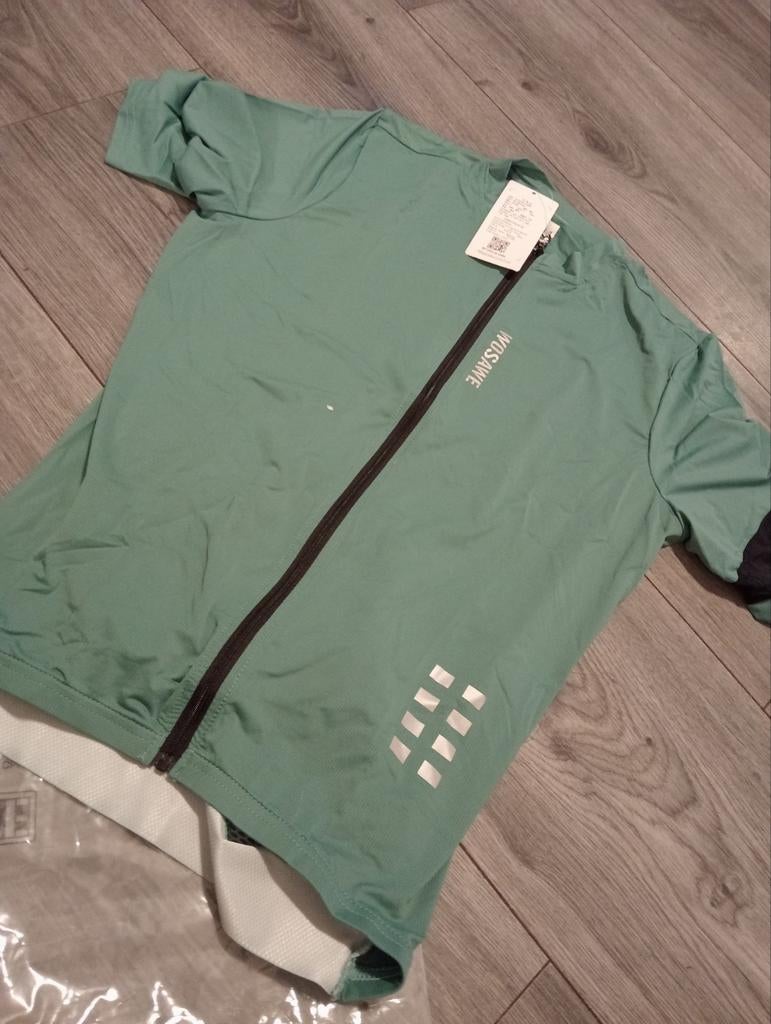 Heren sport vest maat L nieuw, Kleding | Heren, Ophalen of Verzenden, Nieuw