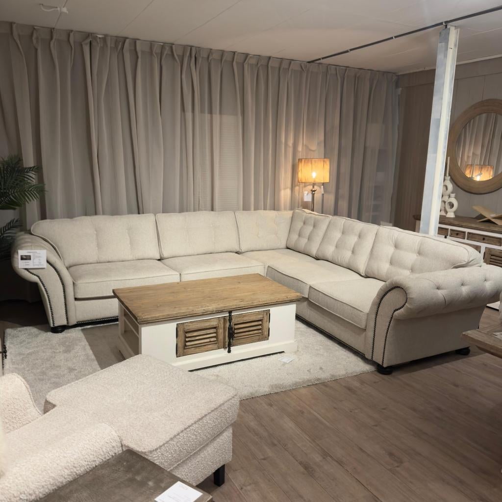 UrbanSofa Montreal showmodellen sale, Ophalen, Zo goed als nieuw, Stof
