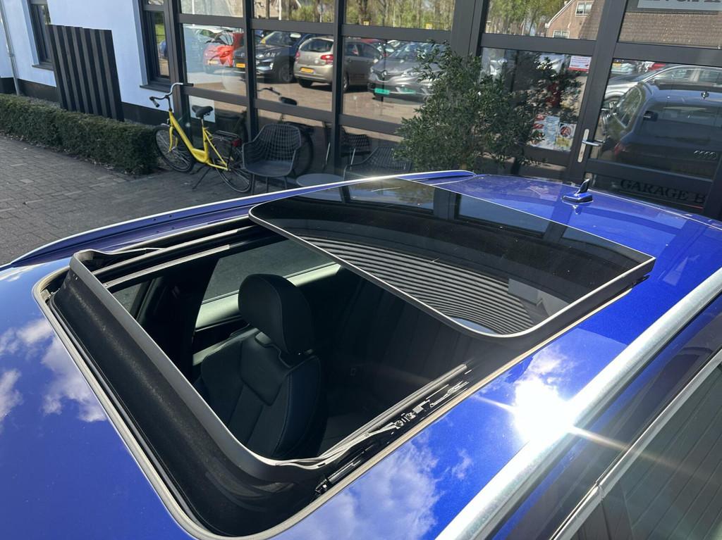 Audi A4 Avant 35 TFSI Launch edition S-line PANO/STANDKACHEL, 12 maanden, Gebruikt, 4 cilinders, Blauw