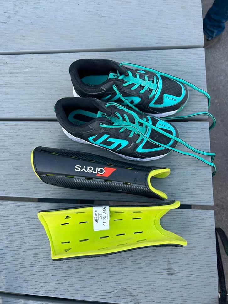 Hockeyschoenen en scheenbeschermers (Grays), Sport en Fitness, Hockey, Gebruikt, Schoenen, Ophalen of Verzenden