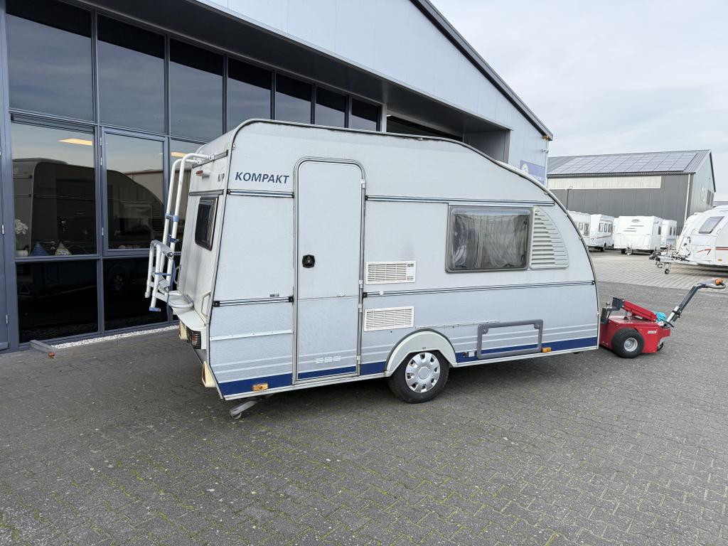 Kip Kompakt 37 EK Langslaper + WC 680KG + Bovag 2026 !!, Caravans en Kamperen, Kip, Tot en met 2, Bedrijf, Treinzit