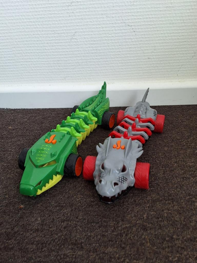 2x hotwheels draak, Ophalen of Verzenden