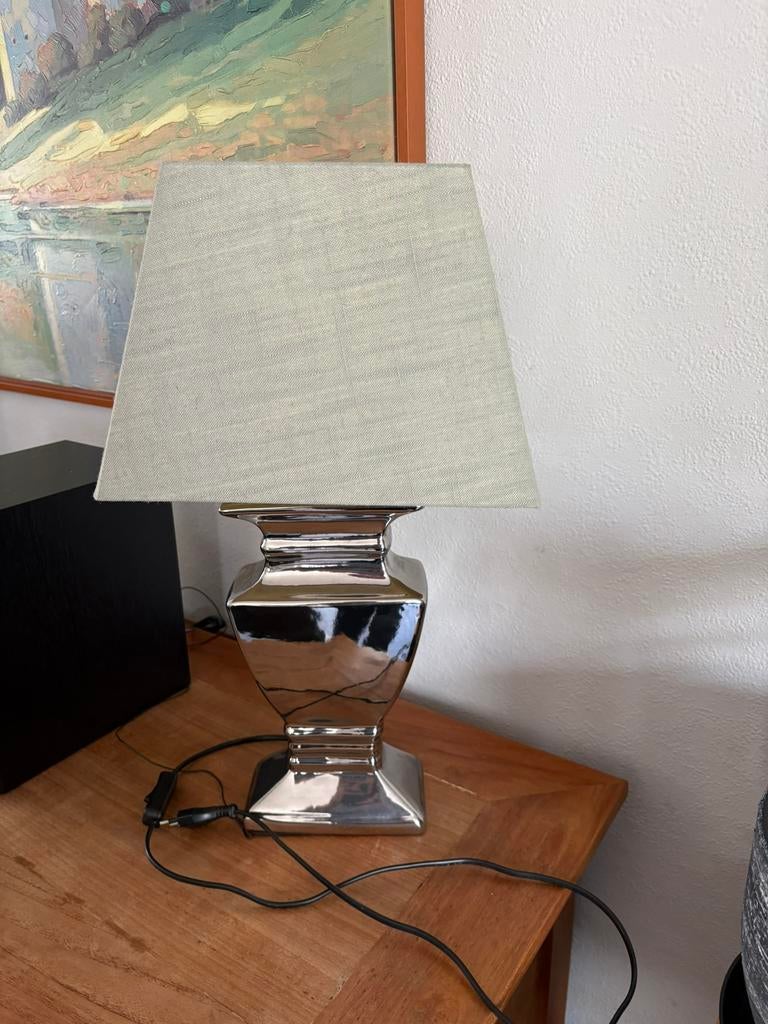 2 tafel lampen, Huis en Inrichting, Lampen | Tafellampen, Ophalen, Gebruikt, Overige materialen, 50 tot 75 cm