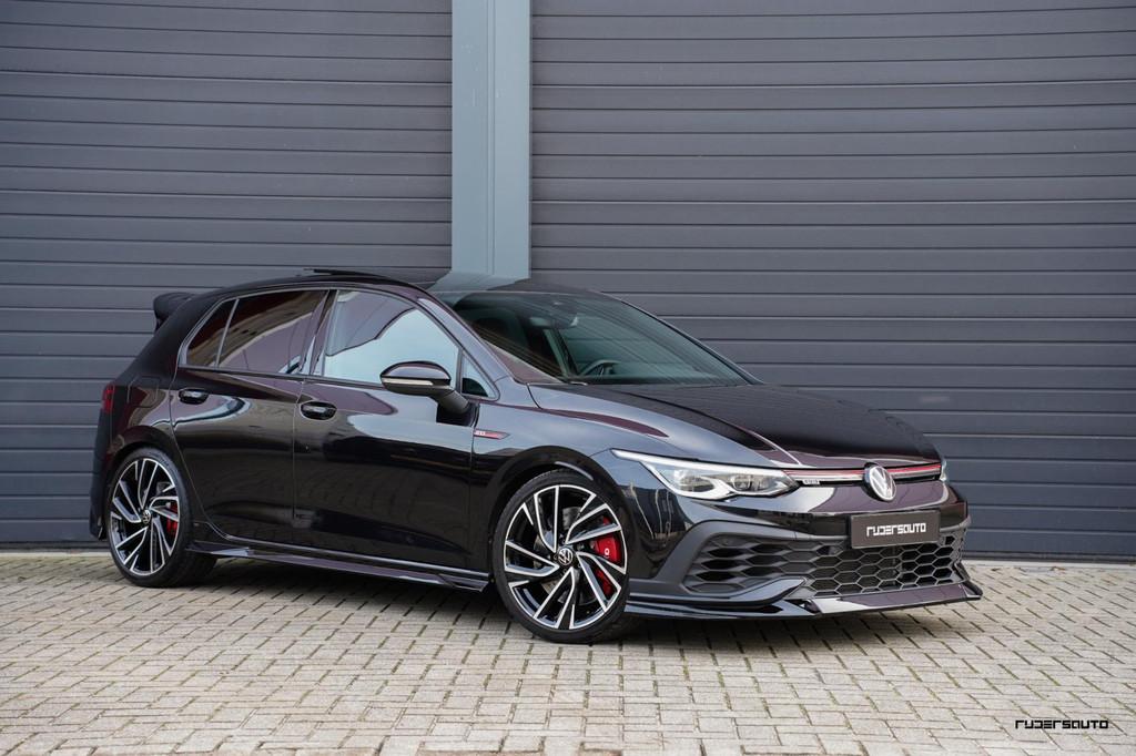 Volkswagen Golf 8 GTI Clubsport | Pano | Alcantara | Verlaag, Metallic lak, Gebruikt, Zwart, 4 cilinders