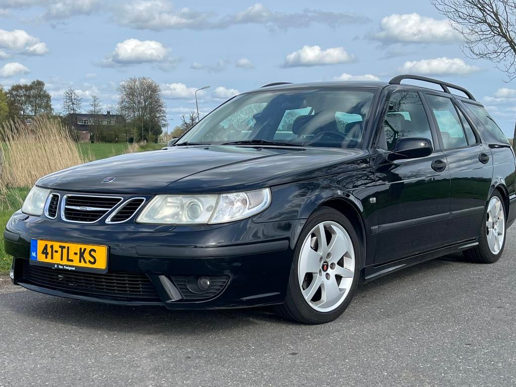 Saab 9-5 2.3 Turbo Aero Estate 2005, Auto's, Voorwielaandrijving, 1800 kg, 2290 cc, Zwart