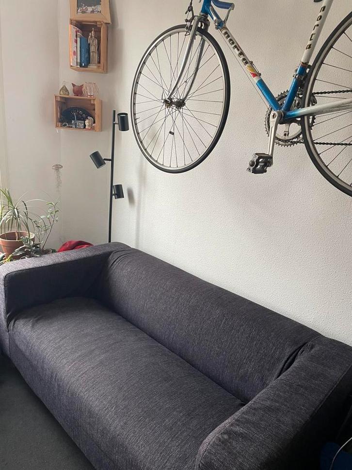 IKEA KLIPPAN 2 zitsbank, Huis en Inrichting, Banken | Sofa's en Chaises Longues, Zo goed als nieuw, Tweepersoons, 150 tot 200 cm
