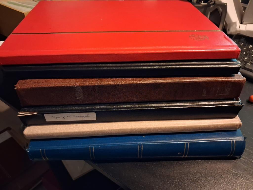 Doos D 6x insteekalbums postzegels wereld, Ophalen of Verzenden, Buitenland