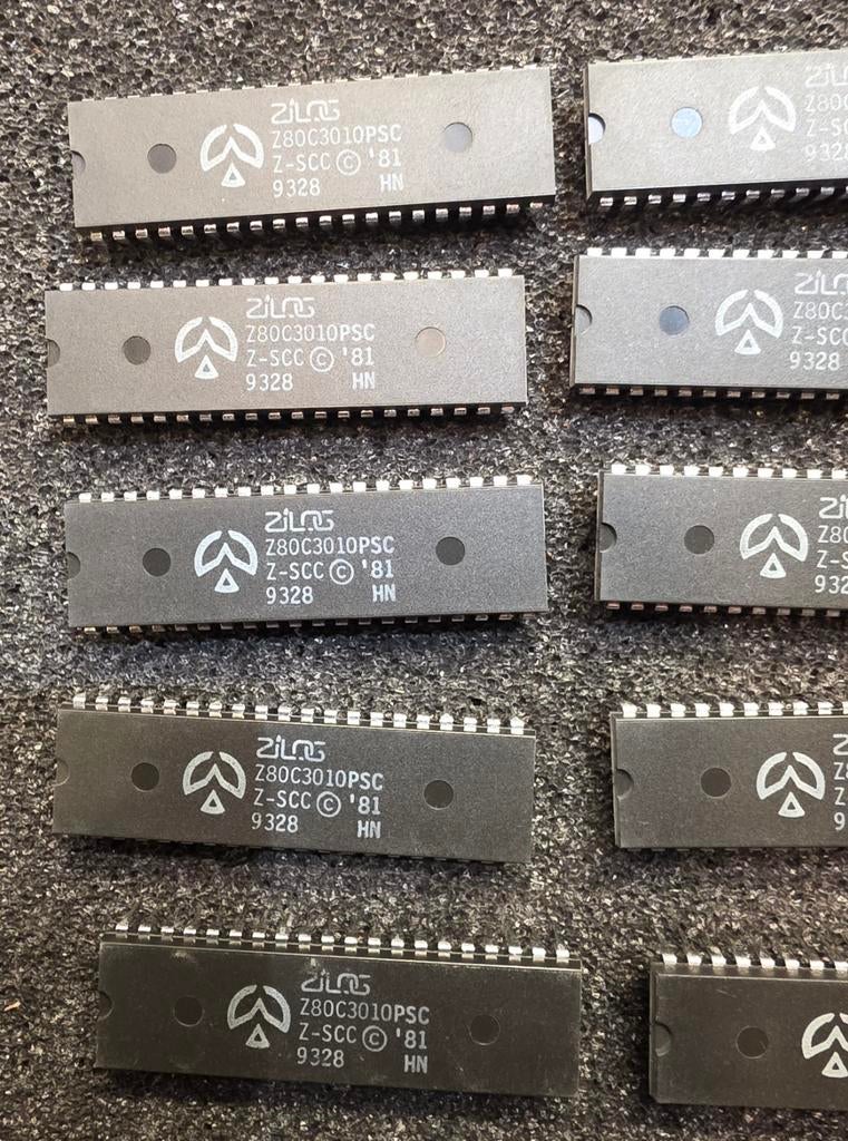 Zilog Z80C3010 PSC, Hobby en Vrije tijd, Elektronica-componenten, Ophalen of Verzenden
