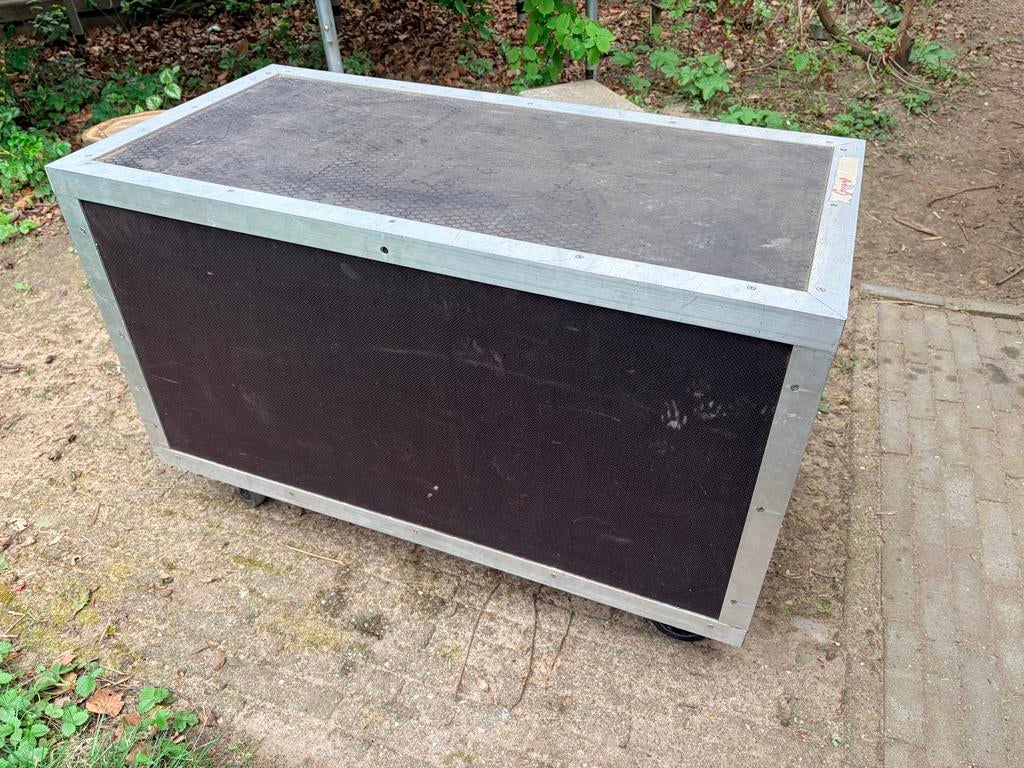 Flightcase ~50x50x100 op 4 wielen, Muziek en Instrumenten, Ophalen, Gebruikt, Overige instrumenten, Flightcase
