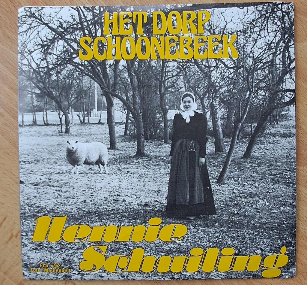 Hennie Schuiling - Het Dorp Schoonebeek / Honderd Jaar, Verzenden, Zo goed als nieuw, Overige formaten, Levenslied of Smartlap