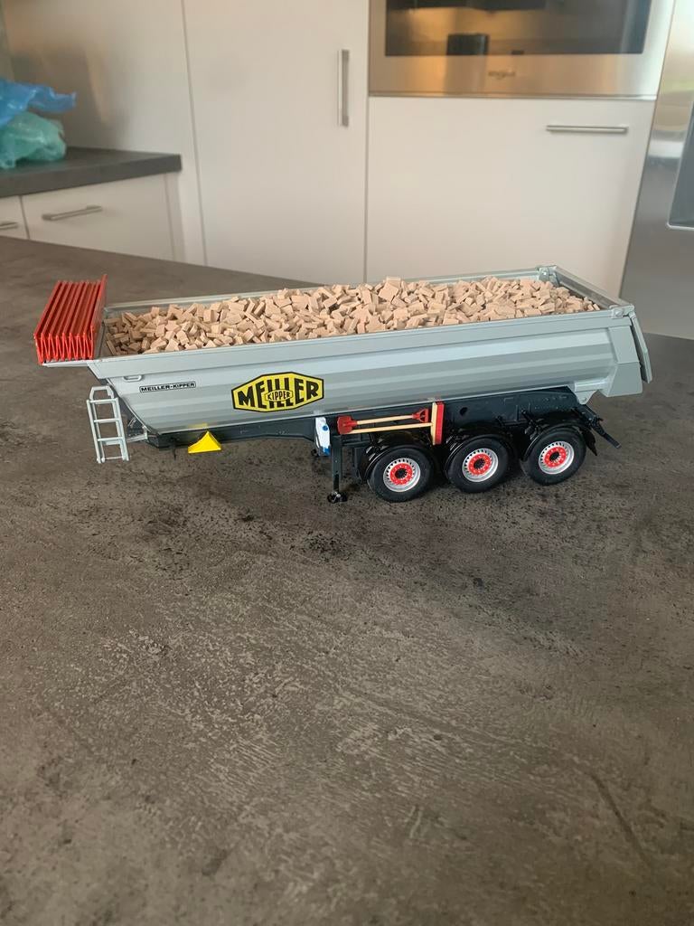 Meiller kipper met lading, Ophalen of Verzenden, Zo goed als nieuw, Tractor of Landbouw, Overige merken
